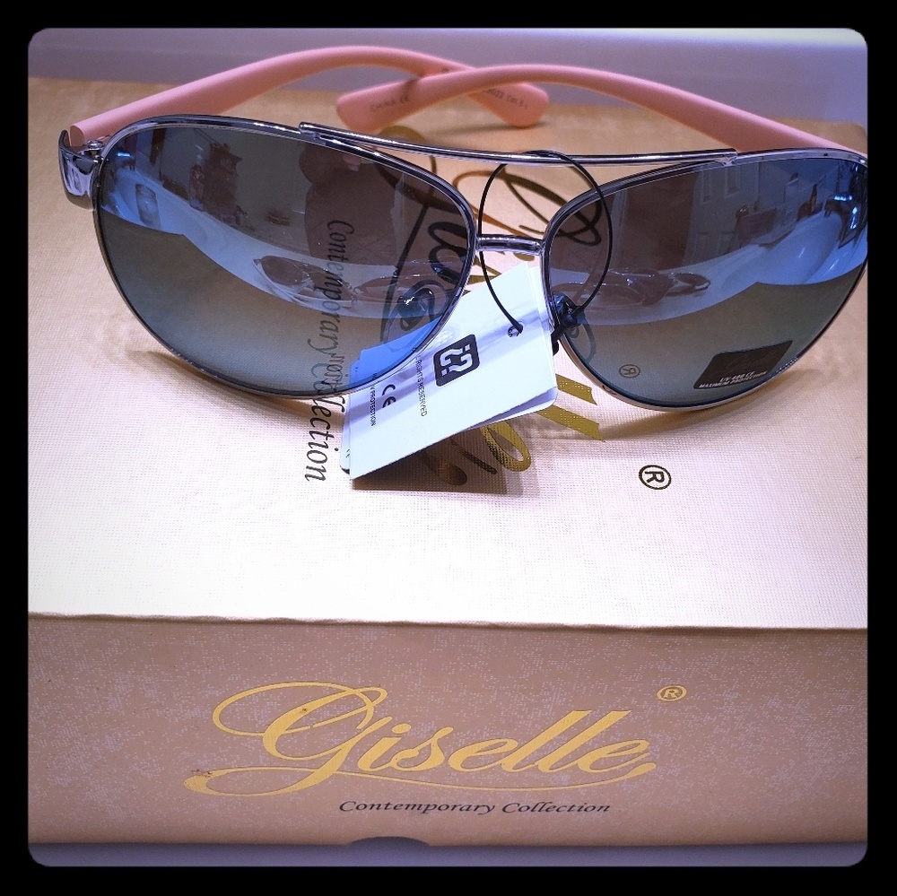 Summer 2019 peach armed Giselle aviators